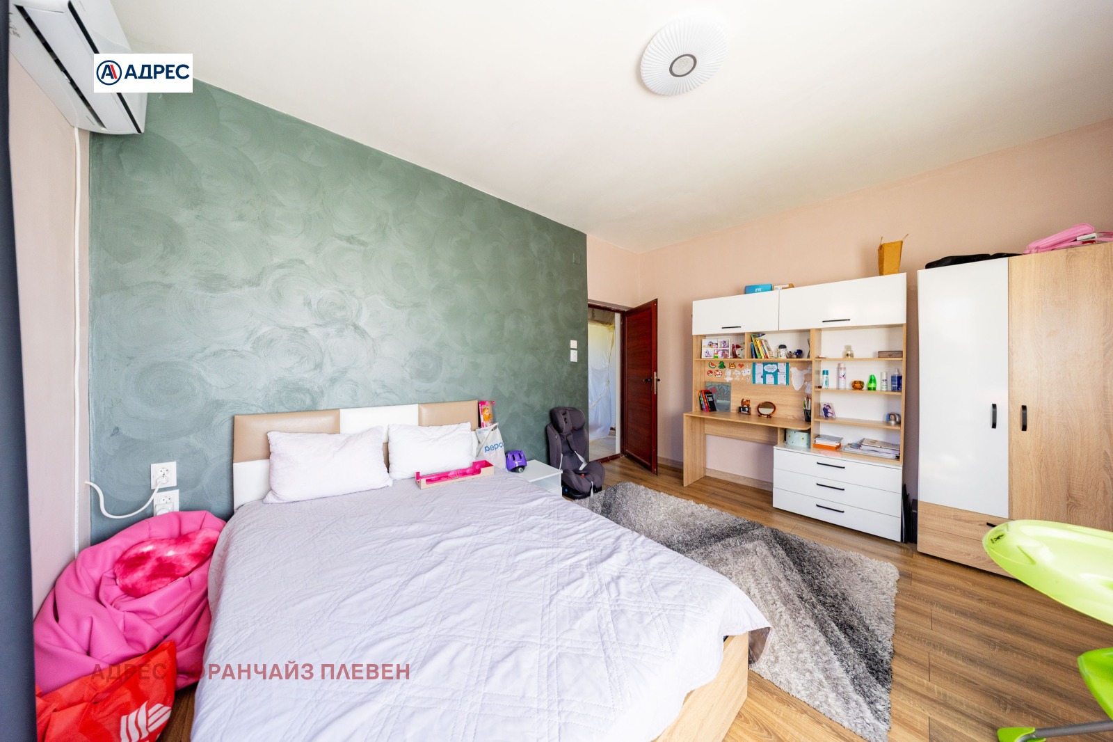 Продава КЪЩА, с. Чирен, област Враца, снимка 9 - Къщи - 54189177