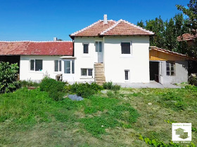 Будинок Дъскот, область Велико Тирново