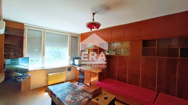 Продава 3-СТАЕН, гр. Търговище, Запад 1, снимка 2 - Апартаменти - 52374334