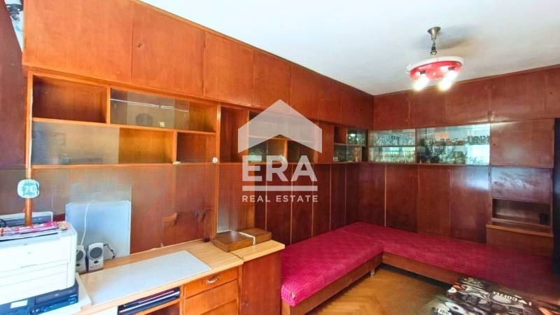 Продава 3-СТАЕН, гр. Търговище, Запад 1, снимка 2 - Апартаменти - 53677485