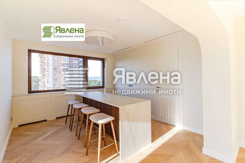 Продава  4-стаен град София , Изгрев , 180 кв.м | 66657870 - изображение [4]