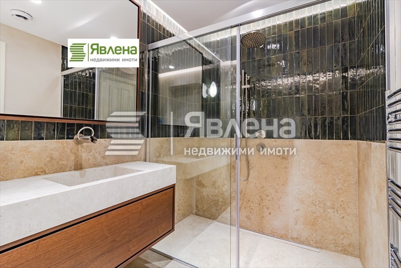 Продава  4-стаен град София , Изгрев , 180 кв.м | 66657870 - изображение [15]