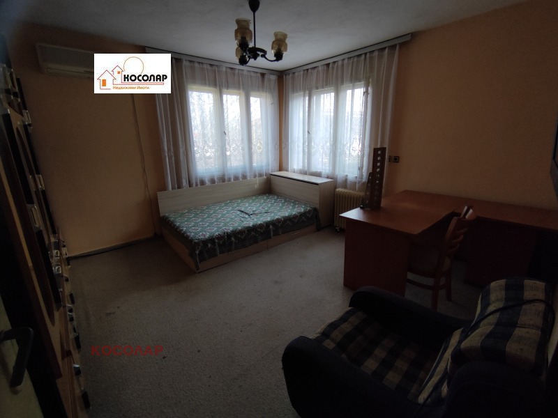 Продава КЪЩА, гр. Русе, Долапите, снимка 12 - Къщи - 49582137