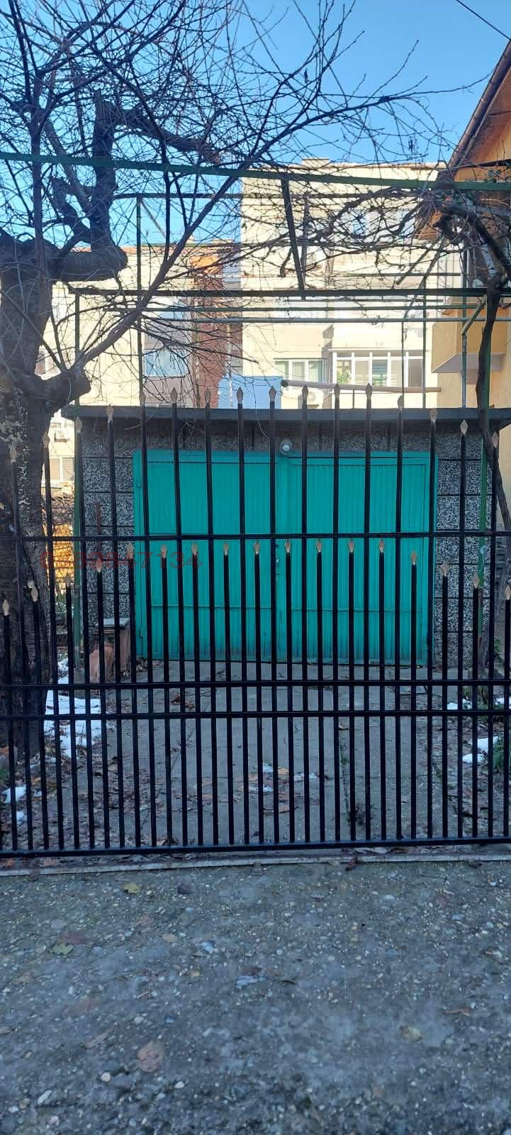 Продава КЪЩА, гр. Свищов, област Велико Търново, снимка 2 - Къщи - 53063571