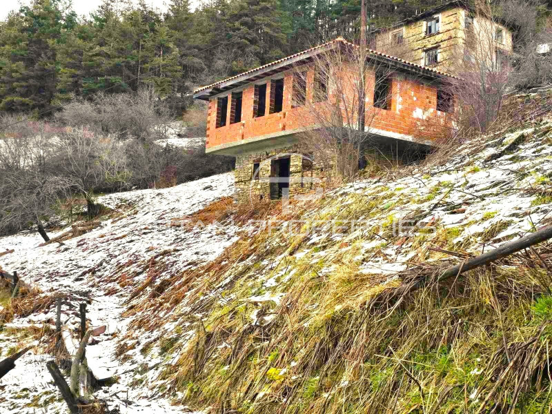 Продава КЪЩА, с. Зорница, област Смолян