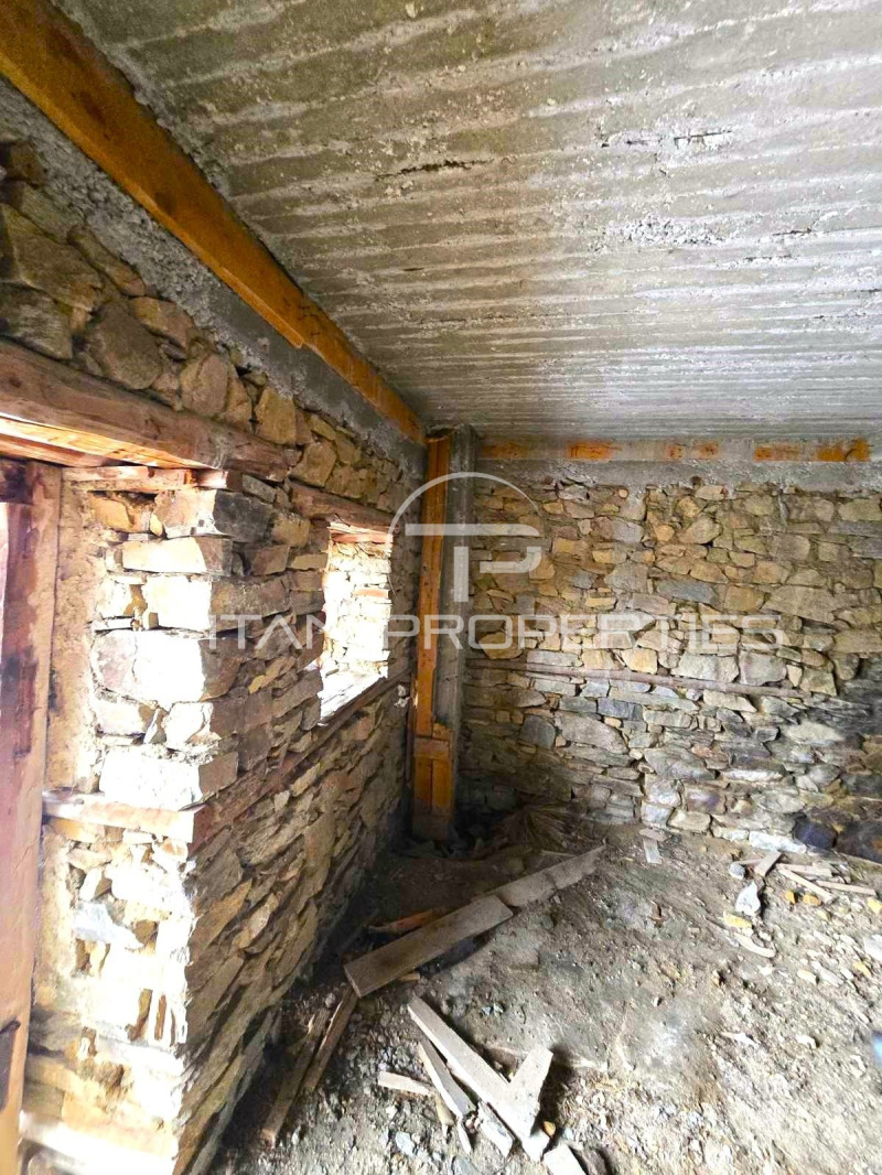 Продава КЪЩА, с. Зорница, област Смолян, снимка 6 - Къщи - 53508055