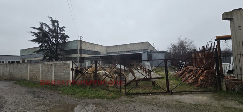 Продава ПРОМ. ПОМЕЩЕНИЕ, гр. Ямбол, Промишлена зона, снимка 4 - Производствени сгради - 53083751