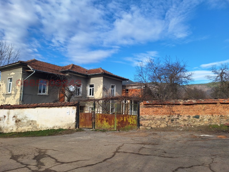 Til salg  Hus region Sofia , Pravets , 164 kvm | 89383449 - billede [3]