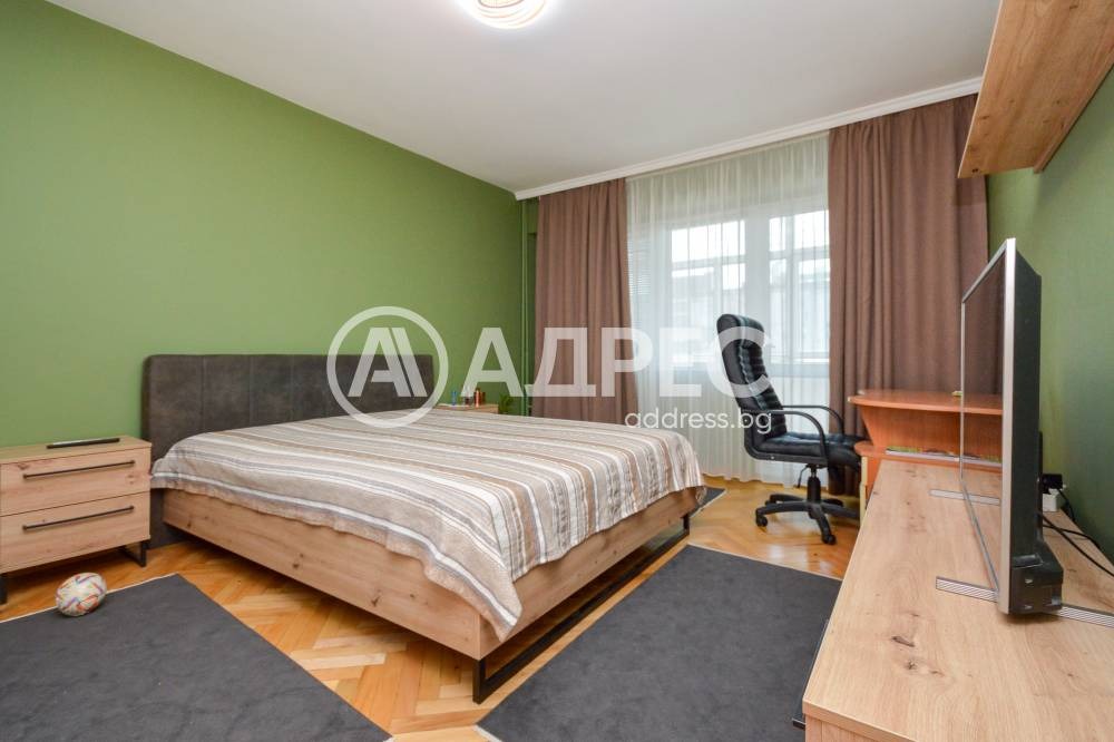 Продава МНОГОСТАЕН, гр. Бургас, Славейков, снимка 3 - Апартаменти - 55096187