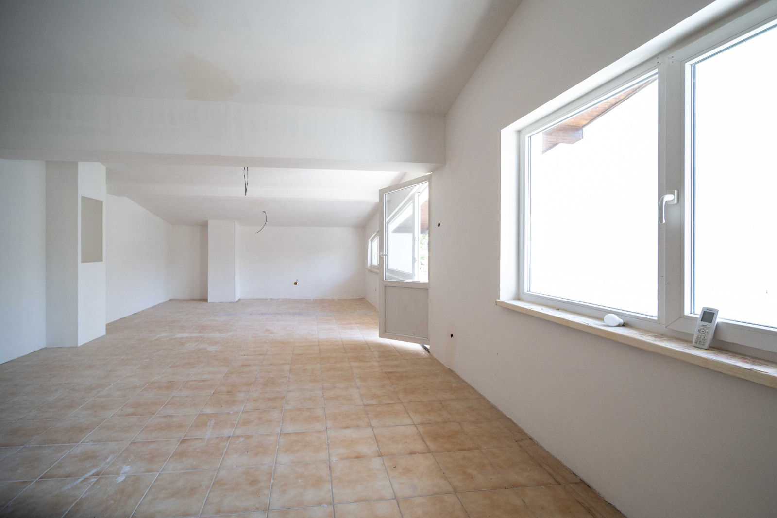 Продава КЪЩА, гр. Варна, Център, снимка 8 - Къщи - 54696614
