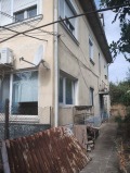 Продава ЕТАЖ ОТ КЪЩА, град Кюстендил, Бузлуджа • 56000 € • 53314193 — Holmes.bg