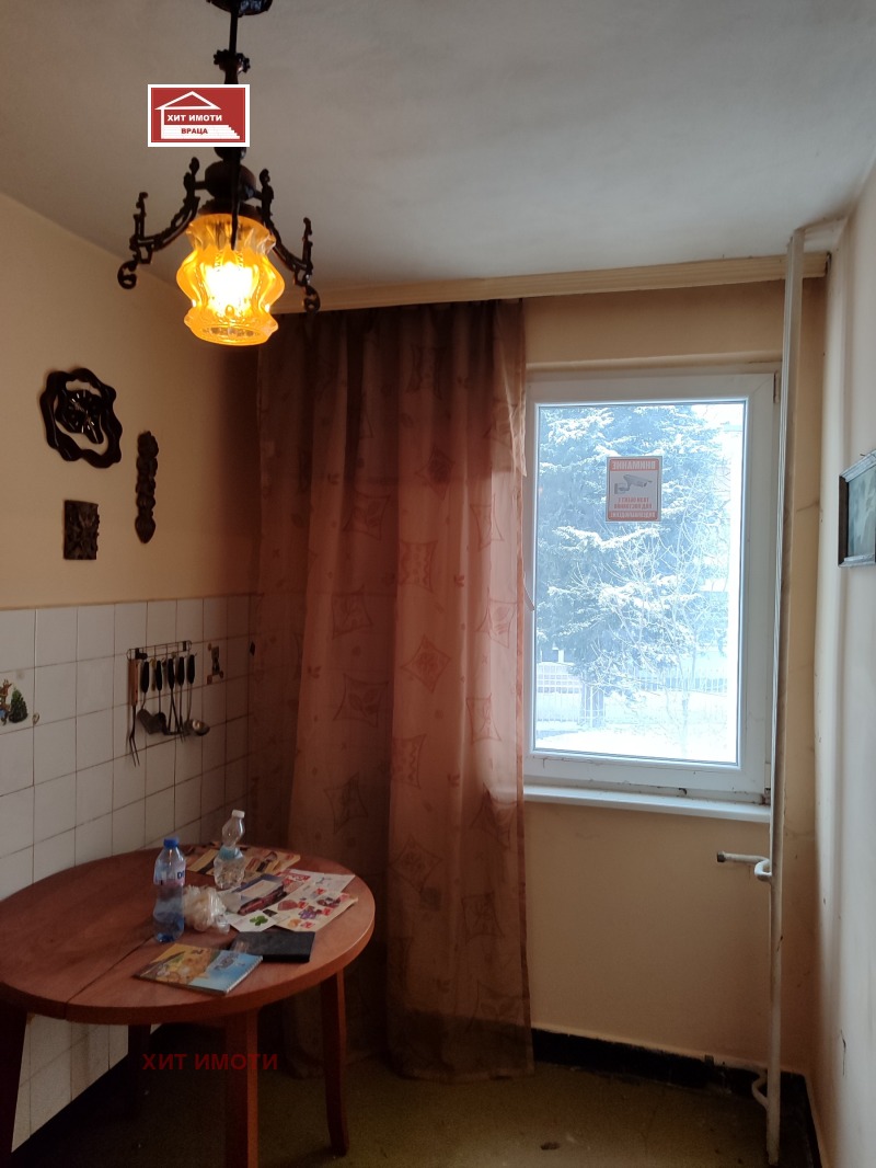 Продава 1-СТАЕН, гр. Враца, Център, снимка 4 - Апартаменти - 53132245