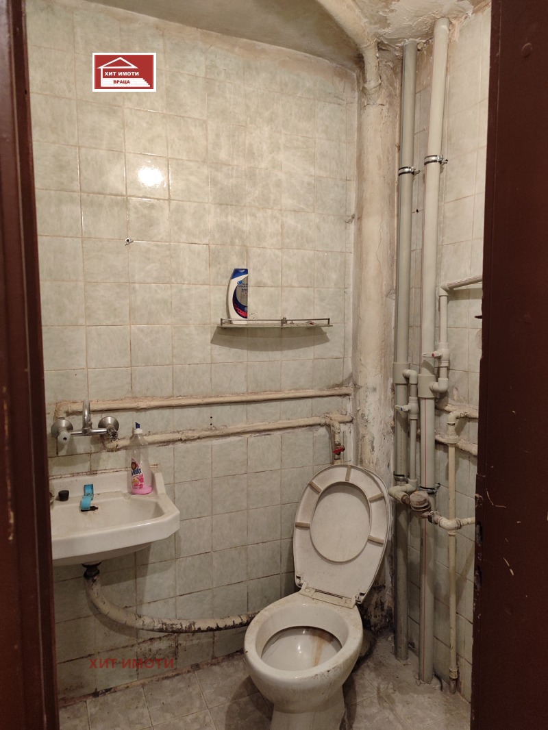 Продава 1-СТАЕН, гр. Враца, Център, снимка 7 - Апартаменти - 53132245