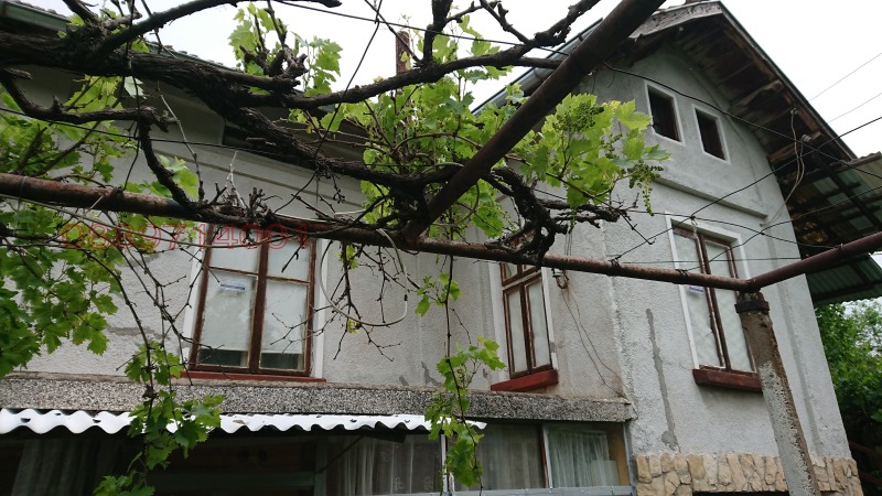 Продава КЪЩА, с. Крушуна, област Ловеч, снимка 3 - Къщи - 52783010