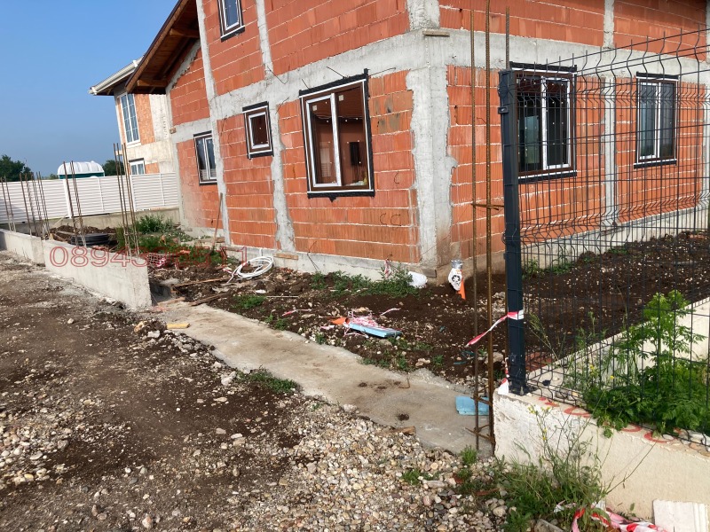 Продава КЪЩА, с. Гурмазово, област София област, снимка 12 - Къщи - 52879845