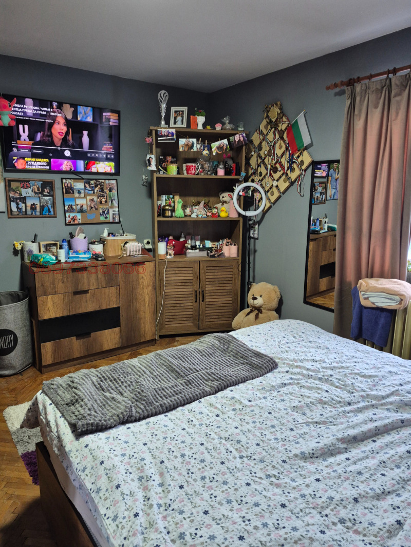 Продава КЪЩА, гр. Разград, Център, снимка 2 - Къщи - 53134142