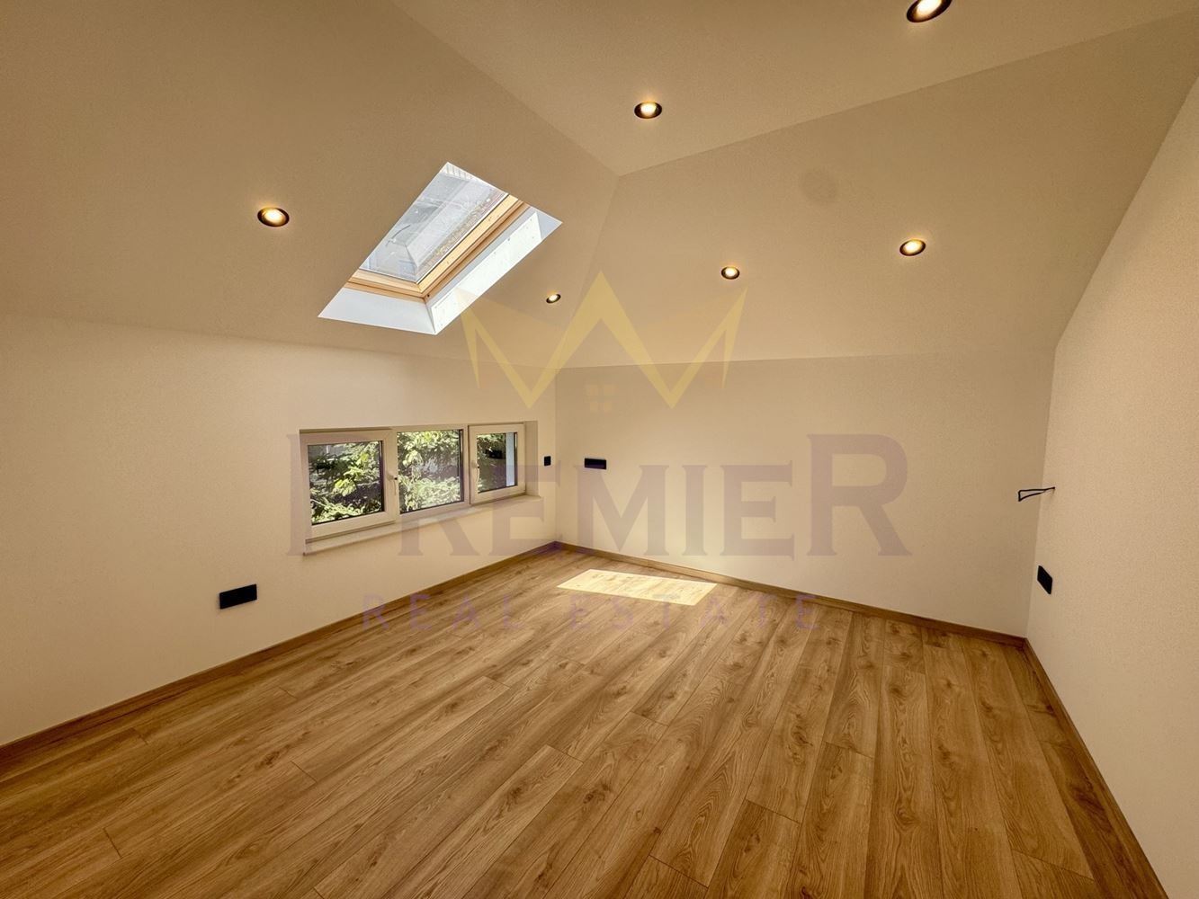 Продава 3-СТАЕН, гр. Варна, Гръцка махала, снимка 4 - Апартаменти - 54350724