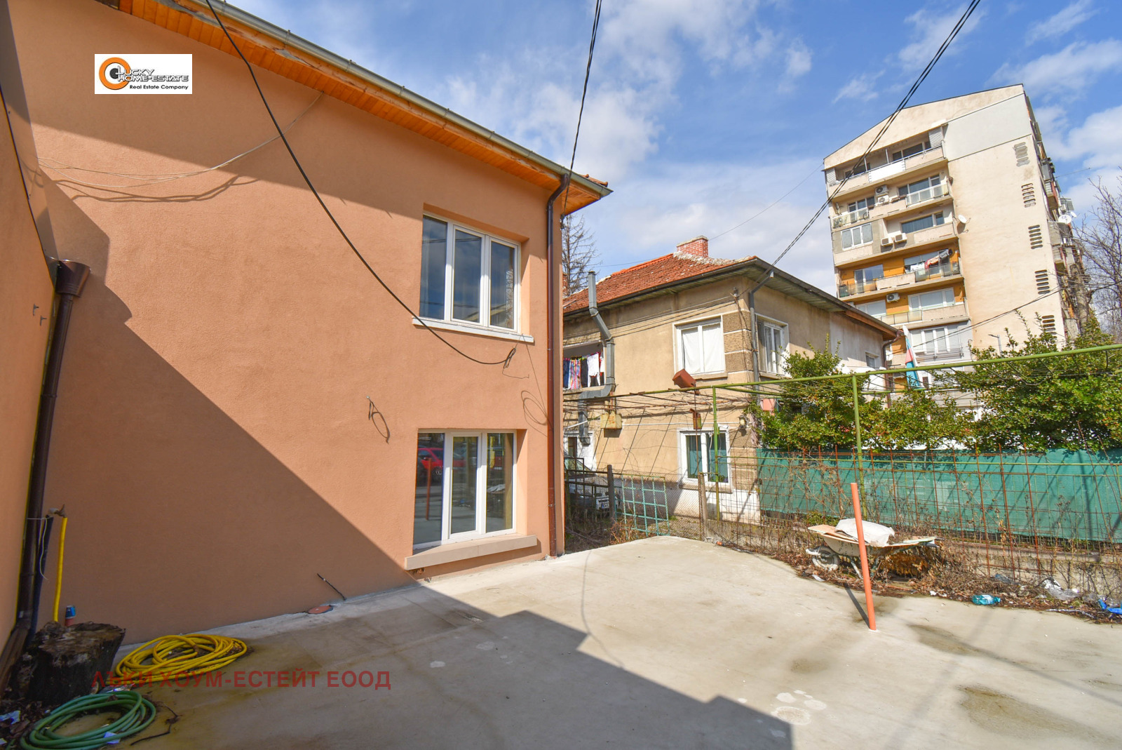 Продава ЕТАЖ ОТ КЪЩА, гр. София, Борово, снимка 2 - Етаж от къща - 53724514