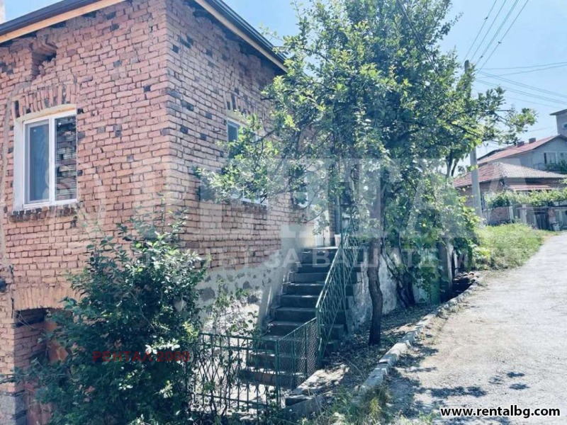 Продава КЪЩА в област Пазарджик, с. Розово - 162 кв.м / 58 800 € » 115 002.80 лв., РЕНТАЛ 2000