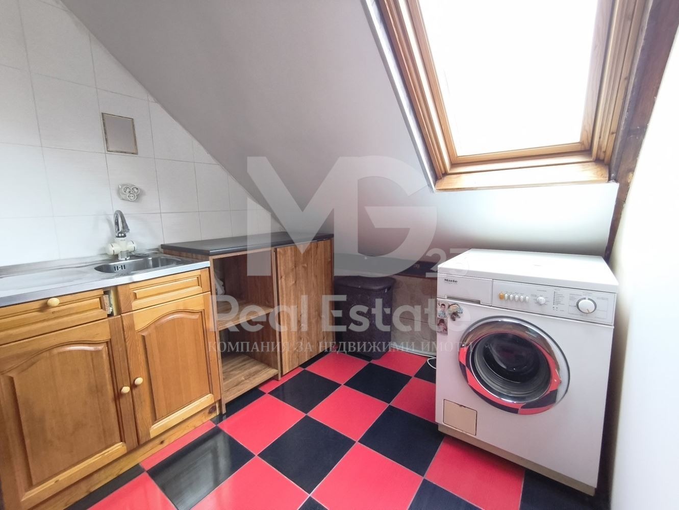 Продава АТЕЛИЕ, ТАВАН | Imot.bg — изображение 4