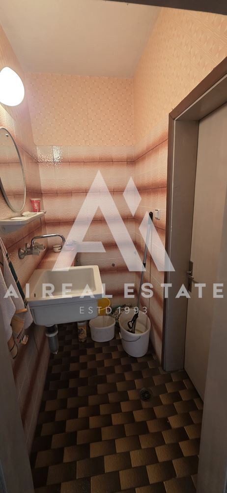 En venta  2 dormitorios Pleven , 9-ti kvartal , 100 metros cuadrados | 71736765 - imagen [10]