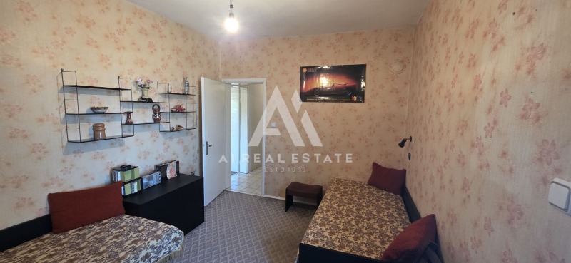 En venta  2 dormitorios Pleven , 9-ti kvartal , 100 metros cuadrados | 71736765 - imagen [3]