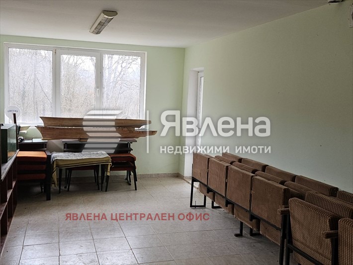 Продава ХОТЕЛ, с. Правешка Лакавица, област София област, снимка 12 - Хотели - 53238075