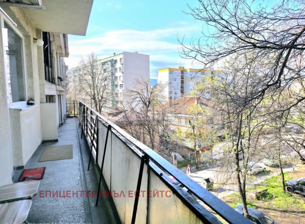 Продава 2-СТАЕН, гр. Пловдив, Младежки Хълм, снимка 8 - Апартаменти - 56457310