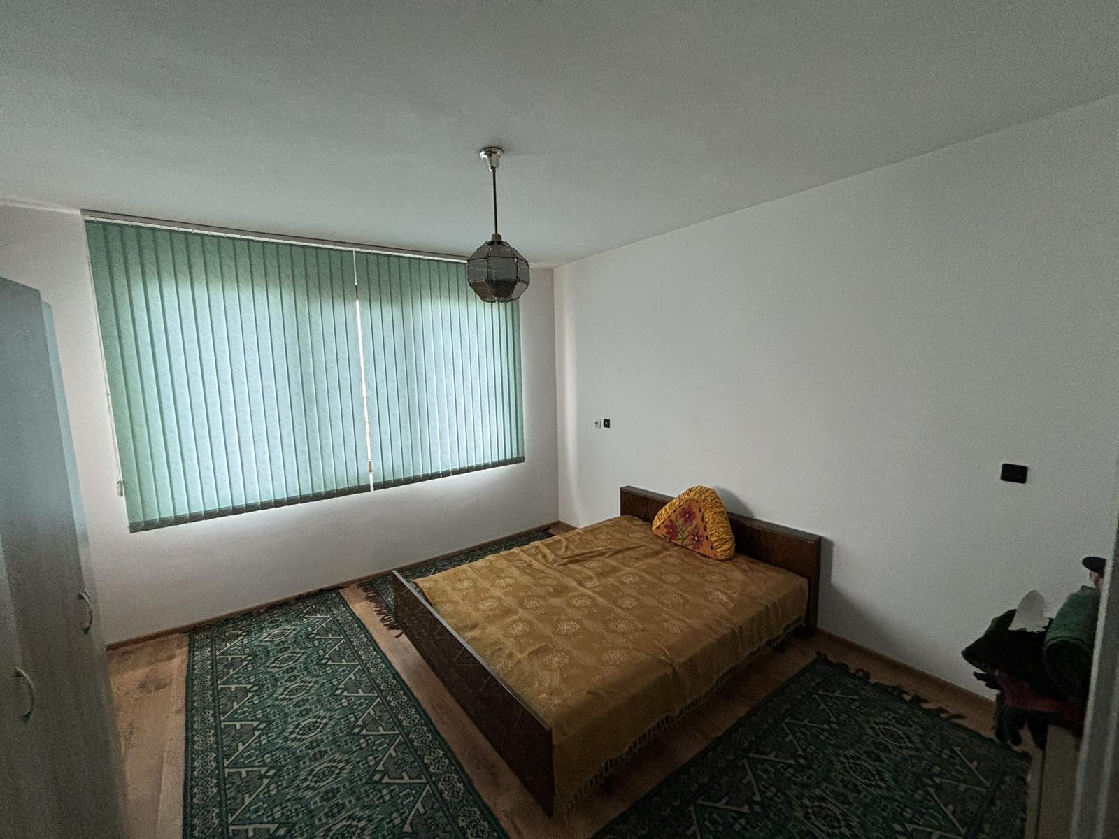 Продава ЕТАЖ ОТ КЪЩА, гр. Карлово, област Пловдив, снимка 5 - Етаж от къща - 54136503