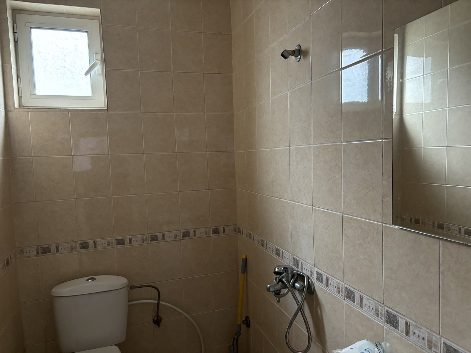 Продава ЕТАЖ ОТ КЪЩА, гр. Карлово, област Пловдив, снимка 10 - Етаж от къща - 54136503