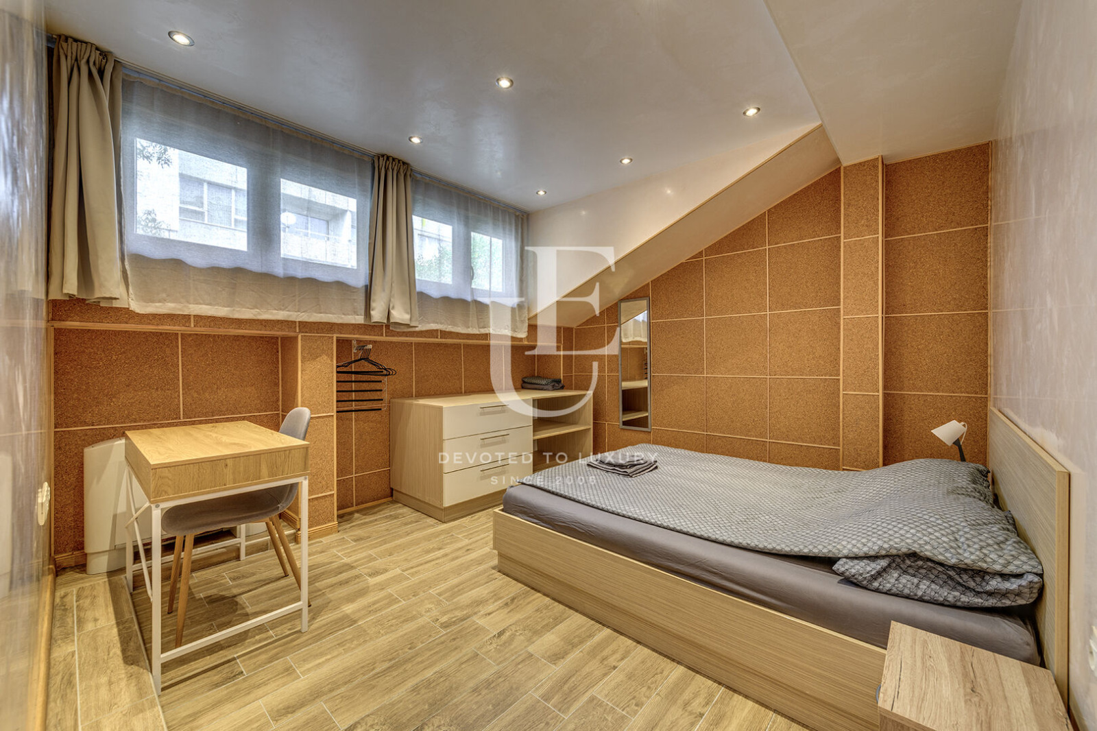 Продава КЪЩА, гр. София, Център, снимка 15 - Къщи - 54732005
