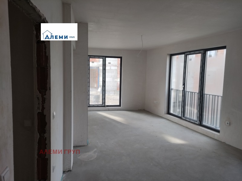 Продава 3-СТАЕН, гр. Варна, Бриз, снимка 2 - Aпартаменти - 48946440