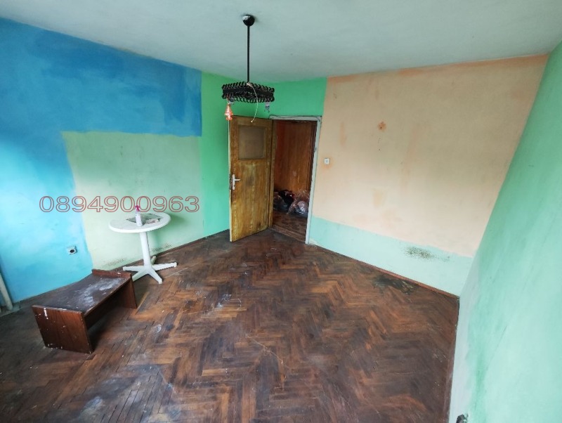 Продава 3-СТАЕН, гр. Шумен, Добруджански, снимка 2 - Апартаменти - 52780511