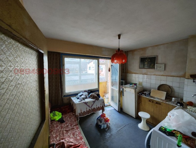 Продава 3-СТАЕН, гр. Шумен, Добруджански, снимка 5 - Апартаменти - 52780511