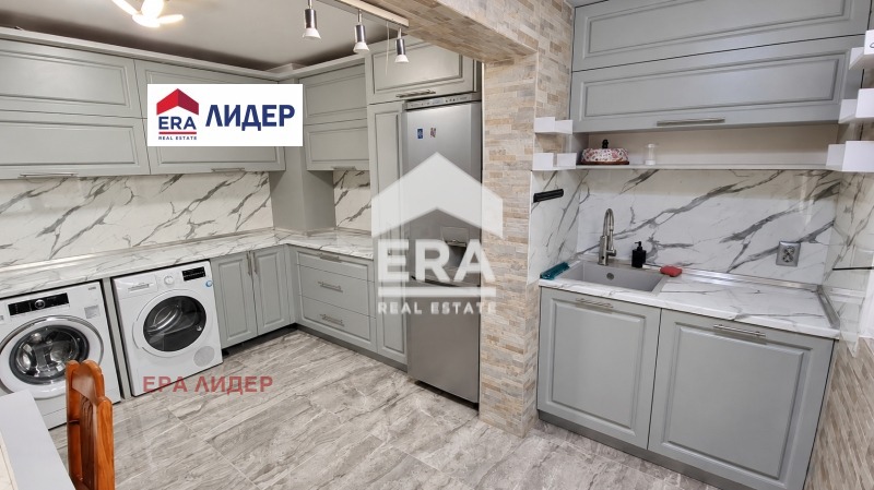 Продава 3-СТАЕН, гр. Русе, Чародейка - Север, снимка 2 - Апартаменти - 56015458