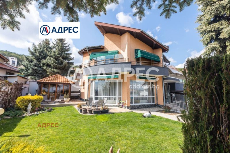 Продава КЪЩА, област Добрич, с. Рогачево • 512000 € • 93847148 — Holmes.bg