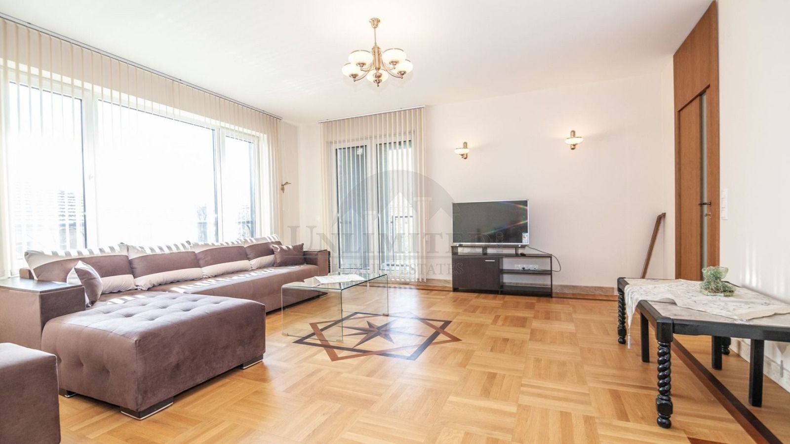 Продава 4-СТАЕН, гр. София, Изток, снимка 3 - Апартаменти - 56344933
