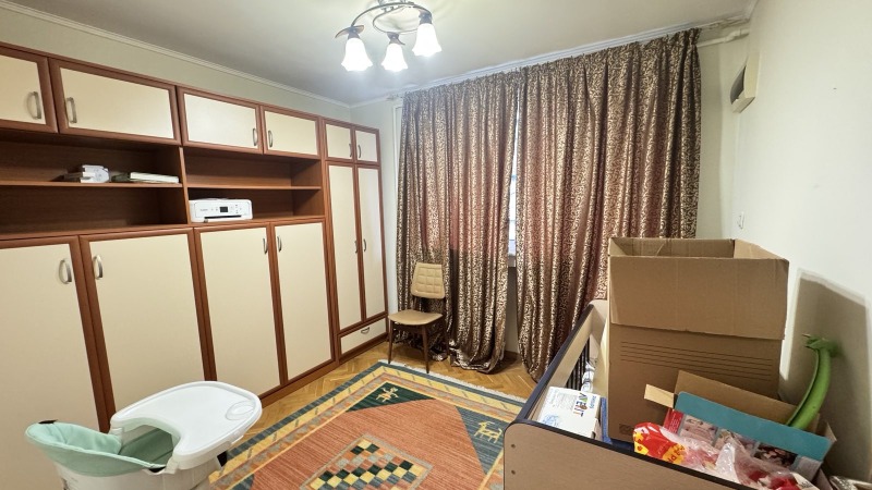 Продава ЕТАЖ ОТ КЪЩА, гр. Русе, Родина 2, снимка 6 - Етаж от къща - 52822535