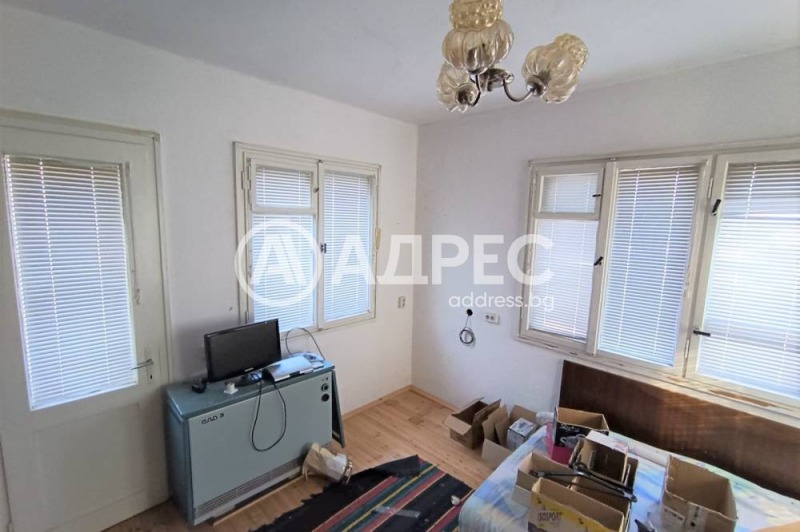 Продава КЪЩА, гр. Разград, Център, снимка 3 - Къщи - 49554153