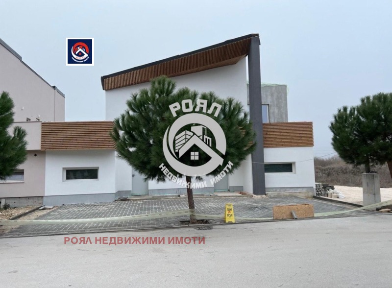 Продава  Къща град Пловдив , Западен , 230 кв.м | 38011638