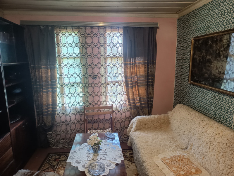 Продава КЪЩА, с. Лесичарка, област Габрово, снимка 9 - Къщи - 52116172