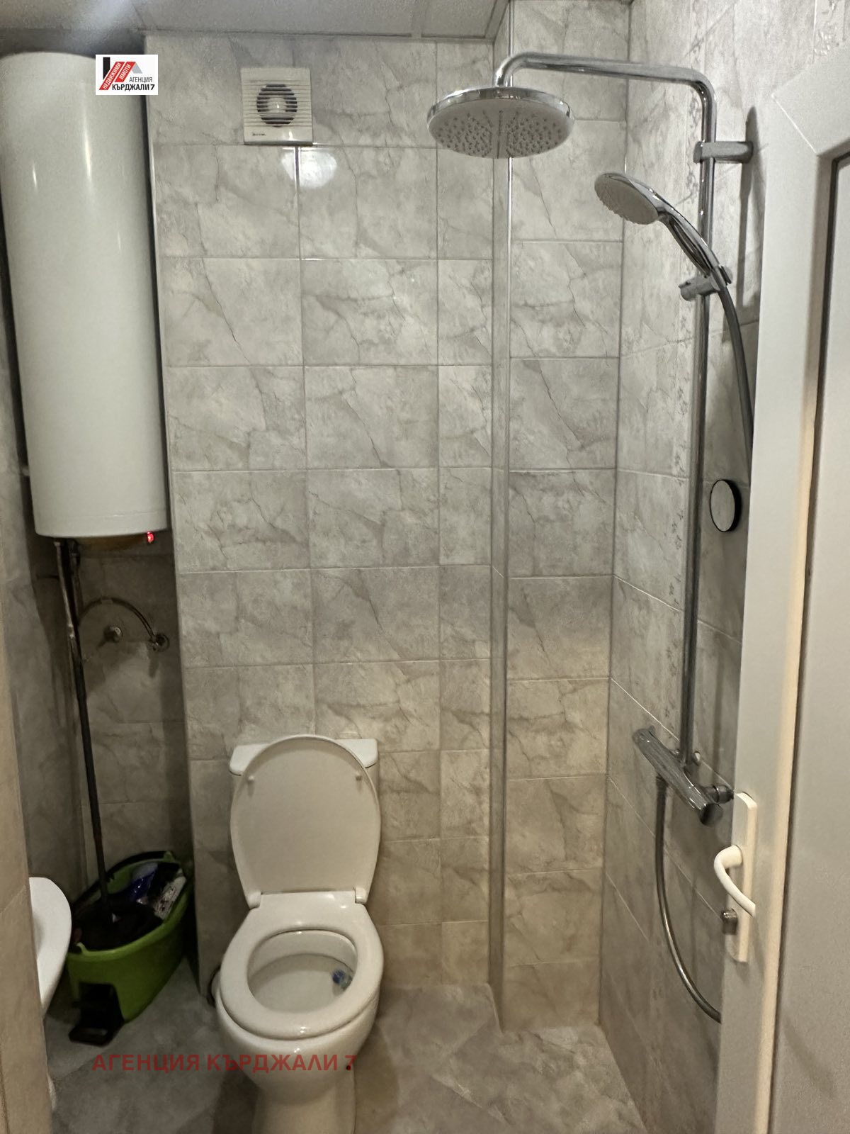 Продава 2-СТАЕН, гр. Кърджали, Център, снимка 13 - Апартаменти - 54119260