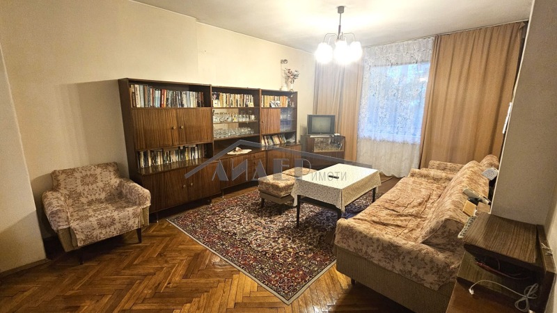 Na sprzedaż  2 sypialnie Plowdiw , Wastaniczeski , 99 mkw | 40950439 - obraz [3]