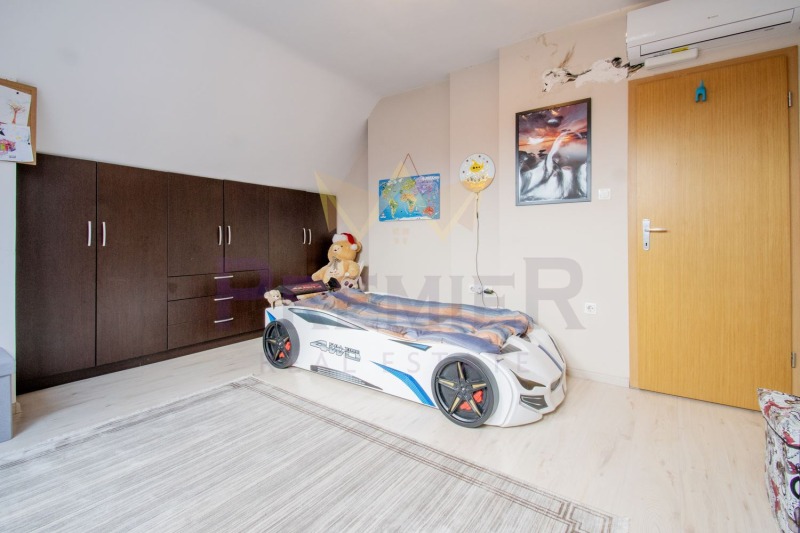 Eladó  3 hálószobás Sofia , Borovo , 140 négyzetméter | 90942469 - kép [6]