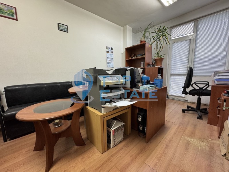 Продава ОФИС, гр. Велико Търново, Център, снимка 2 - Офиси - 53022344