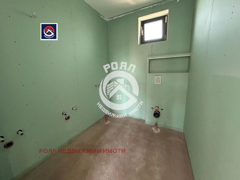 Eladó  Ház Plovdiv , Ostromila , 380 négyzetméter | 12695928 - kép [6]