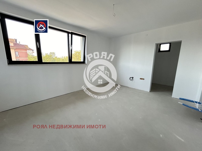 Eladó  Ház Plovdiv , Ostromila , 380 négyzetméter | 12695928 - kép [12]