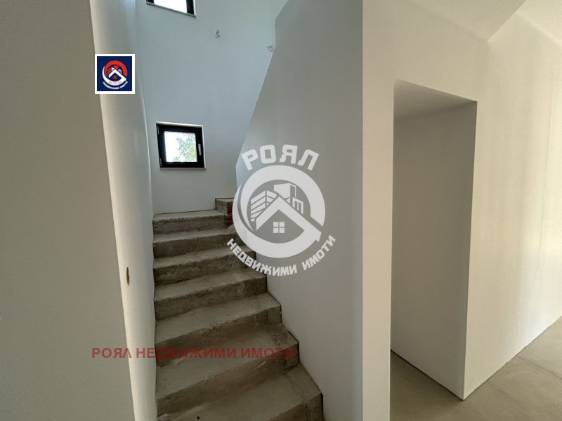 Eladó  Ház Plovdiv , Ostromila , 380 négyzetméter | 12695928 - kép [7]