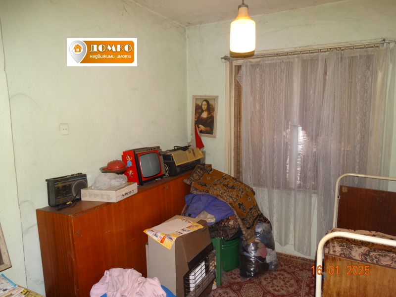 Продава КЪЩА, гр. Пазарджик, Изток, снимка 4 - Къщи - 48713395