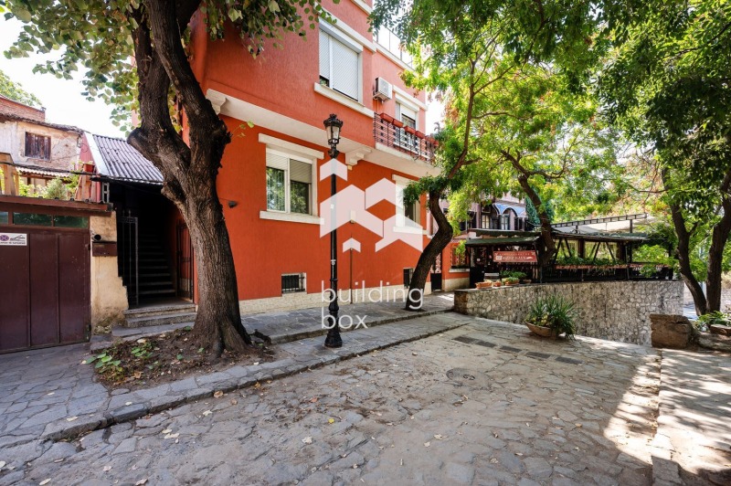 Продава КЪЩА, гр. Пловдив, Старият град, снимка 2 - Къщи - 52052224